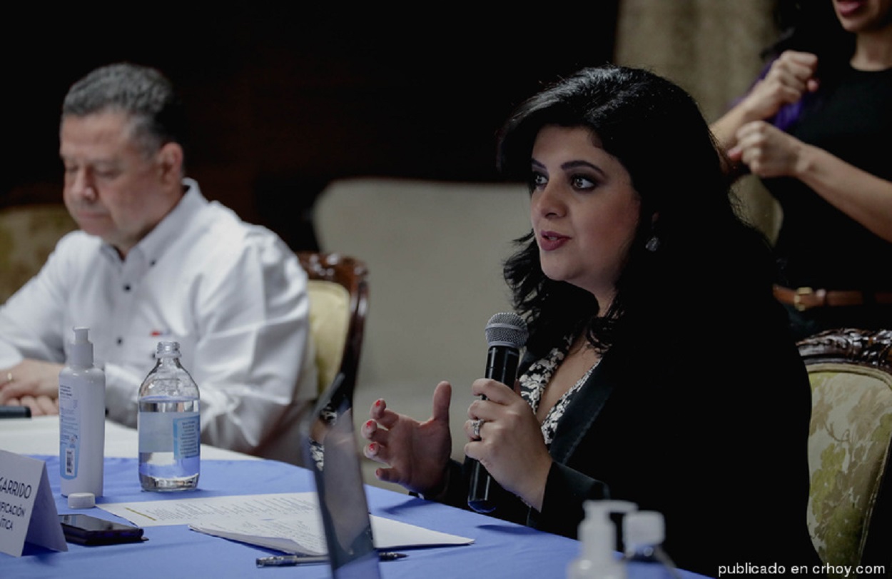 Anuncio_AccionesAsocBancariaCR_ProductosFinancieros_capitalTrabajo_CasaPresidencial_rosanchezphoto_15Mayo2020_8296